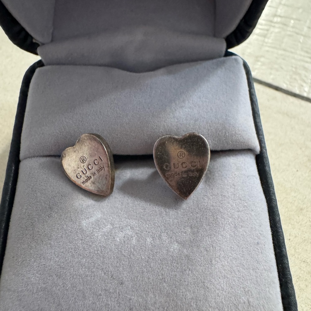 Gucci Heart Earrings - Picture 3 of 4
